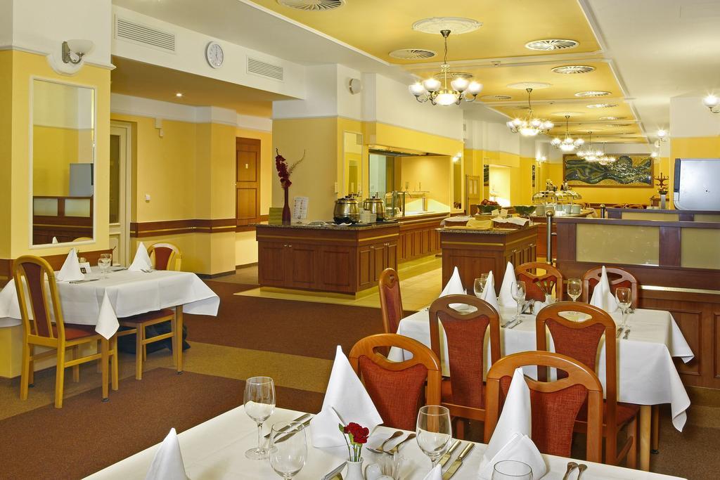 Ensana Vltava Hotel Marianske Lazne Ngoại thất bức ảnh